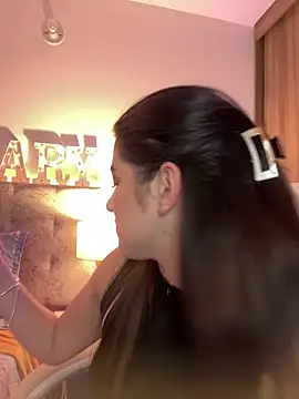 ARITOO  online show from February 8, 2026, 4:27 am