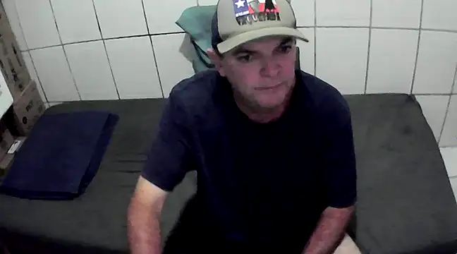 pierdona online show from February 15, 2025, 7:50 pm