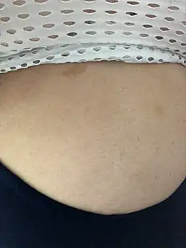 ahross online show from December 18, 2025, 9:37 am