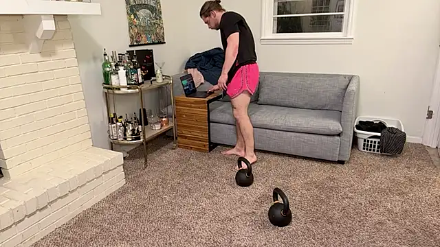 Snapshot of DaddydayDrinkzz chatting on December 9, 2024, 5:29 am DaddydayDrinkzz online show from December 9, 2024, 5:29 am