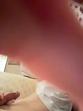 Snapshot of devinshd chatting on November 17, 2025, 6:57 pm devinshd online show from November 17, 2025, 6:57 pm