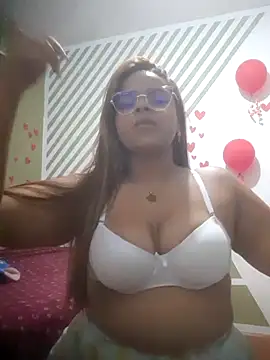 Evabigass online show from February 15, 2025, 9:59 pm