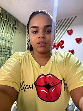 Evabigass online show from November 20, 2025, 7:57 pm