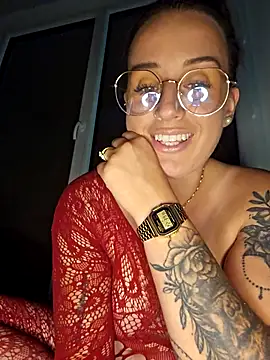 Snapshot of lindsay_33off chatting on October 6, 2025, 8:39 pm lindsay 33off online show from October 6, 2025, 8:39 pm