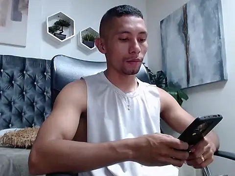 Snapshot of richar_voller chatting on October 3, 2025, 2:58 pm richar voller online show from October 3, 2025, 2:58 pm