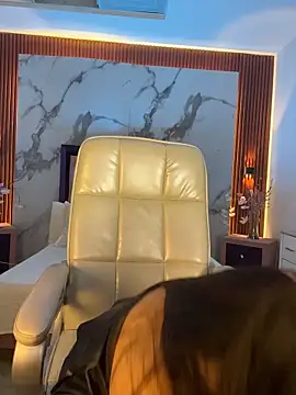 Jeen Taylor online show from April 16, 2026, 9:39 pm