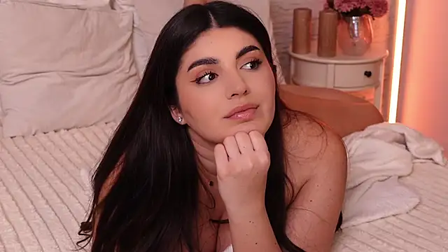 RachelSwaan online show from December 3, 2024, 10:50 am