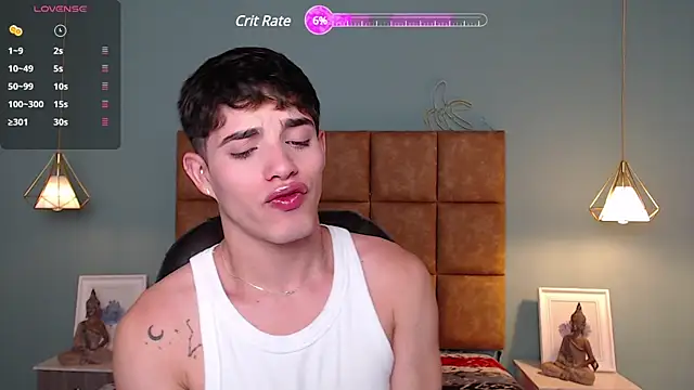 AlejooTwink online show from January 14, 2025, 8:26 pm