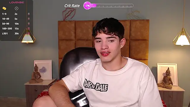 AlejooTwink online show from January 17, 2025, 8:44 pm