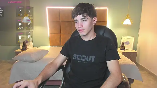 AlejooTwink online show from November 27, 2025, 1:51 am