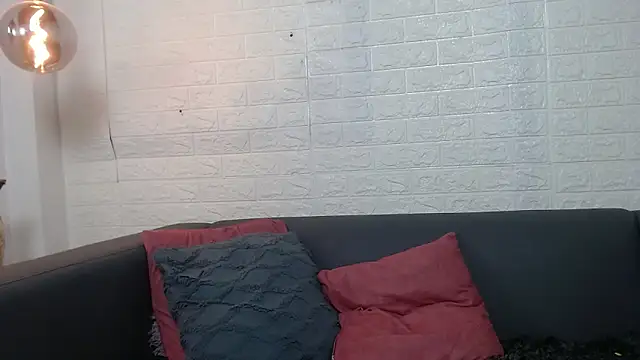 Snapshot of Layla_707 chatting on February 17, 2025, 2:42 am Layla 707 online show from February 17, 2025, 2:42 am