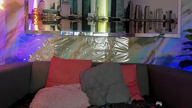 Snapshot of Layla_707 chatting on March 7, 2025, 12:04 am Layla 707 online show from March 7, 2025, 12:04 am