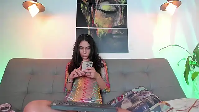 Snapshot of Layla_707 chatting on March 18, 2025, 3:53 am Layla 707 online show from March 18, 2025, 3:53 am