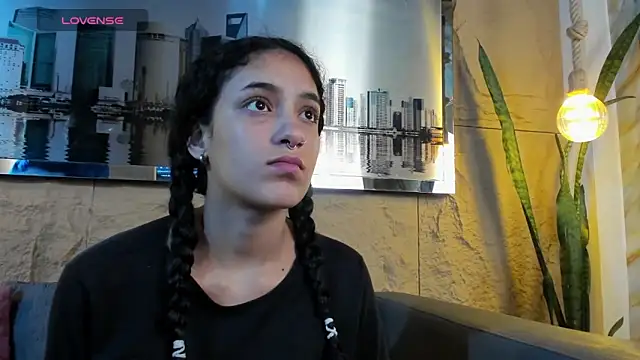 Snapshot of Layla_707 chatting on November 5, 2025, 2:39 pm Layla 707 online show from November 5, 2025, 2:39 pm