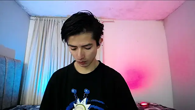 Yellowpokemon23 online show from April 8, 2026, 6:08 pm