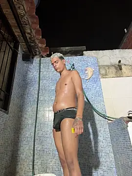 Leo bunny hot online show from January 15, 2026, 5:34 am