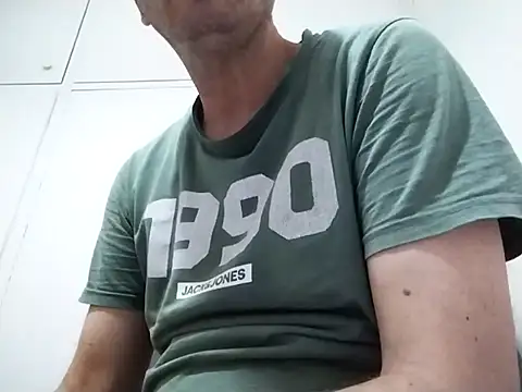 Snapshot of kopgelhadi chatting on October 1, 2025, 5:52 pm kopgelhadi online show from October 1, 2025, 5:52 pm