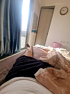 vivanpraj999 online show from September 19, 2025, 3:41 am