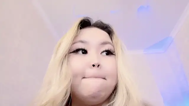 amelia sunlight online show from February 27, 2025, 3:47 am