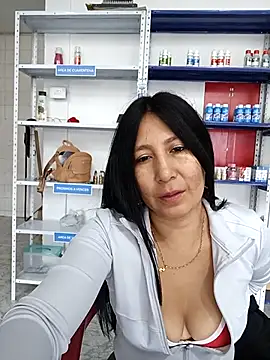 Megan jennerr online show from October 3, 2025, 1:52 pm