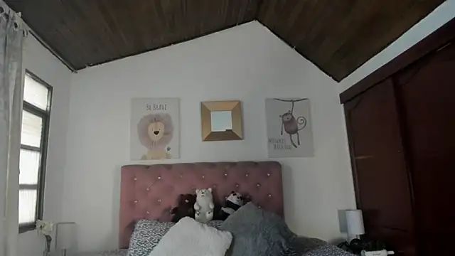 CelessteRedds online show from December 20, 2025, 11:50 am