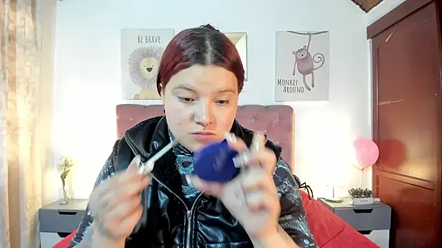 CelessteRedds online show from March 26, 2026, 12:00 pm