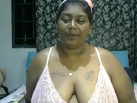 Snapshot of indiansuga chatting on January 28, 2025, 6:07 pm indiansuga online show from January 28, 2025, 6:07 pm