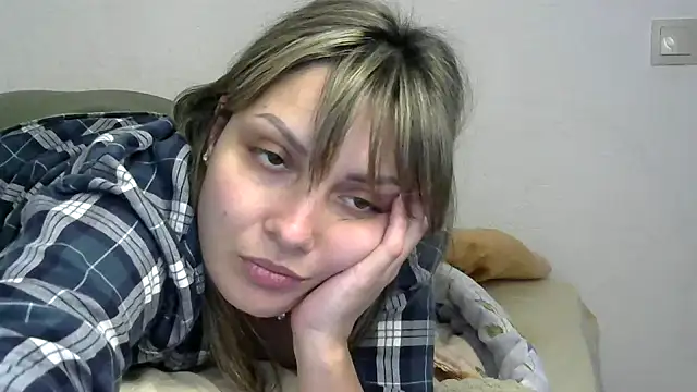 Snapshot of Iskor_ka chatting on December 8, 2024, 5:33 pm Iskor ka online show from December 8, 2024, 5:33 pm