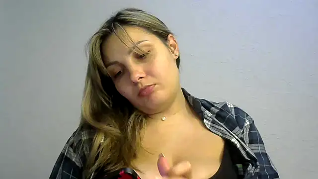 Snapshot of Iskor_ka chatting on December 11, 2024, 1:28 pm Iskor ka online show from December 11, 2024, 1:28 pm