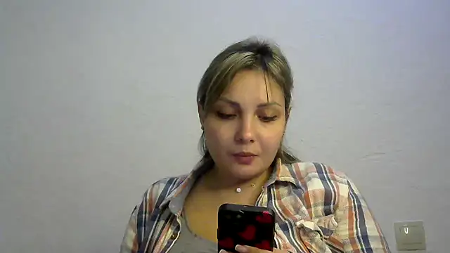 Snapshot of Iskor_ka chatting on December 13, 2024, 8:15 pm Iskor ka online show from December 13, 2024, 8:15 pm