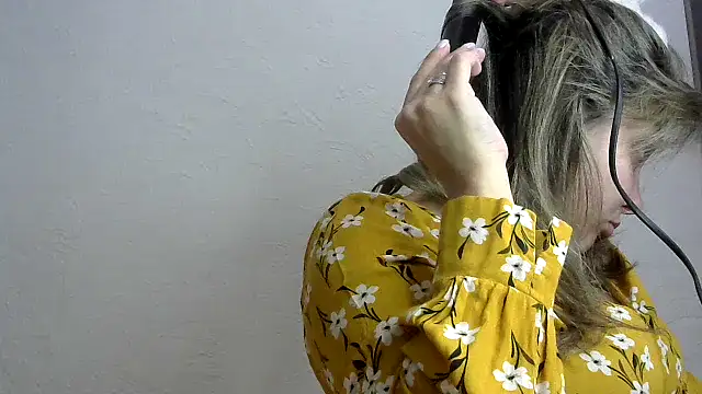 Snapshot of Iskor_ka chatting on December 21, 2024, 4:25 pm Iskor ka online show from December 21, 2024, 4:25 pm