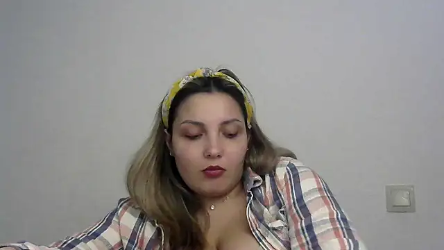 Snapshot of Iskor_ka chatting on January 11, 2025, 6:01 pm Iskor ka online show from January 11, 2025, 6:01 pm