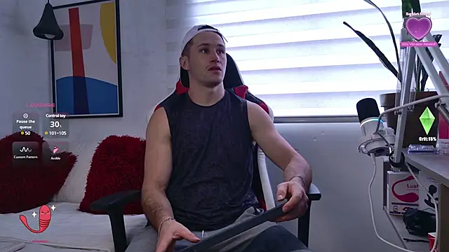 AxelFairchaild online show from December 15, 2024, 3:31 pm