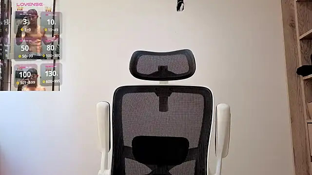 Snapshot of Cristopher23_ chatting on November 15, 2025, 5:42 pm Cristopher23 online show from November 15, 2025, 5:42 pm