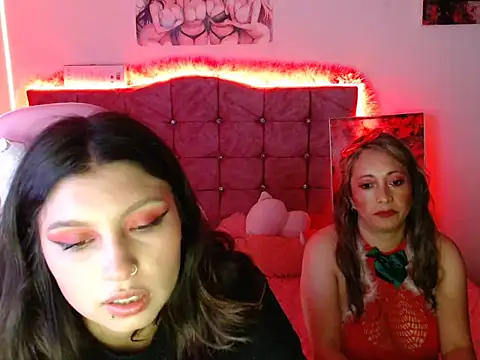 Snapshot of Melanyy_100 chatting on December 21, 2024, 1:15 am Melanyy 100 online show from December 21, 2024, 1:15 am
