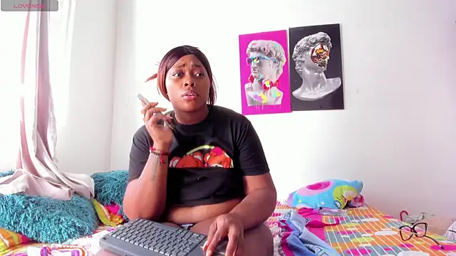 Snapshot of Lilybaudinx96 chatting on November 14, 2025, 8:07 pm Lilybaudinx96 online show from November 14, 2025, 8:07 pm