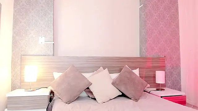 Mistyca online show from February 4, 2025, 2:32 pm