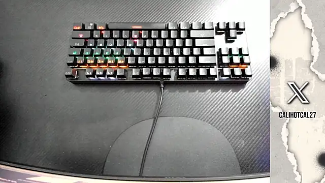 Calihotcaliente277 online show from October 16, 2025, 11:33 am