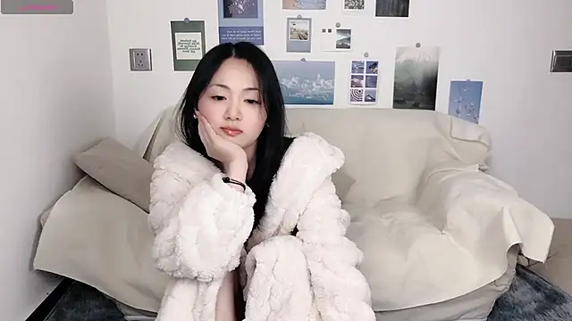 Snapshot of LiLiYbaby chatting on December 30, 2024, 2:08 pm LiLiYbaby online show from December 30, 2024, 2:08 pm