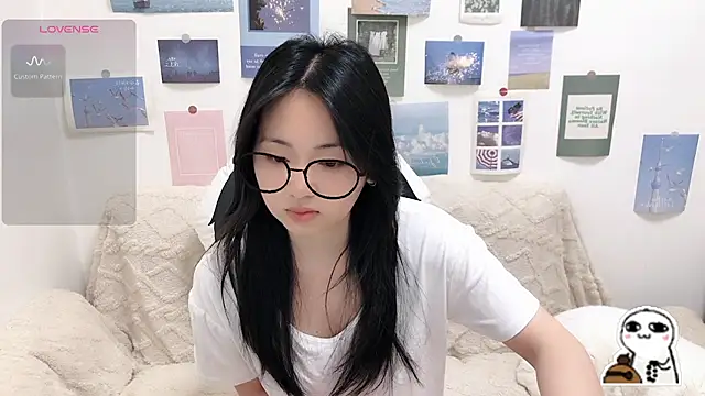 LiLiYbaby online show from March 1, 2026, 6:15 am