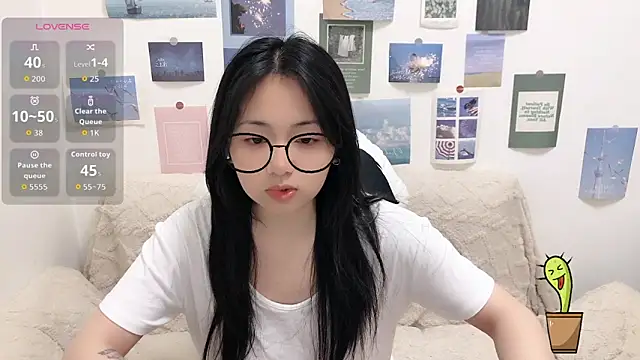 LiLiYbaby online show from March 5, 2026, 6:31 am
