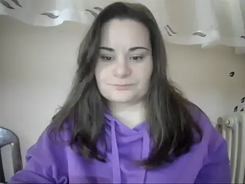 Snapshot of AalinnaK chatting on February 8, 2026, 8:40 am AalinnaK online show from February 8, 2026, 8:40 am