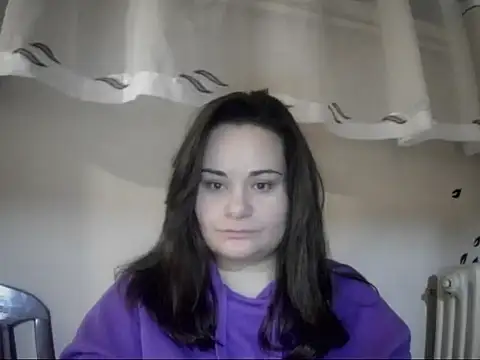 Snapshot of AalinnaK chatting on February 11, 2026, 5:29 pm AalinnaK online show from February 11, 2026, 5:29 pm