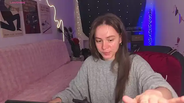 Emillias online show from February 19, 2026, 7:59 am