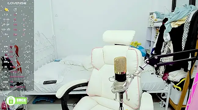 RassieRaph online show from February 26, 2025, 5:17 pm