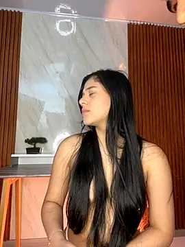 floriamANDjazmin online show from October 13, 2025, 3:06 am