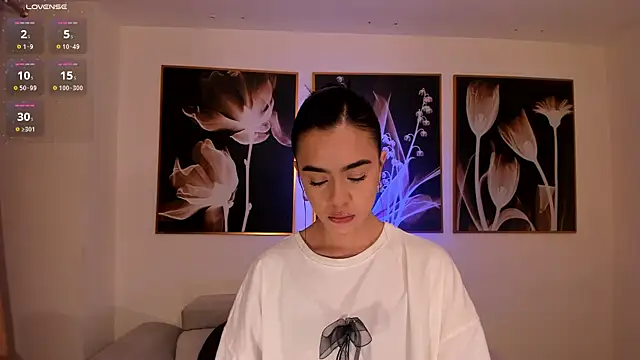 AlanaCraft online show from October 5, 2025, 12:03 pm