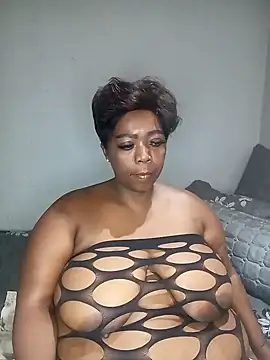 Snapshot of BustyWendyXXX47 chatting on December 4, 2024, 7:28 am BustyWendyXXX47 online show from December 4, 2024, 7:28 am