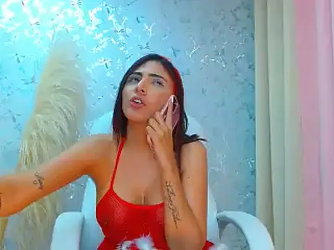 talianaprada online show from December 8, 2024, 6:54 am