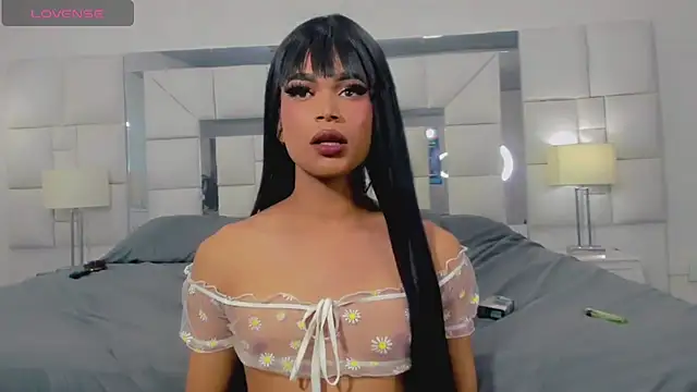 Hellen moons   online show from January 12, 2025, 9:51 pm